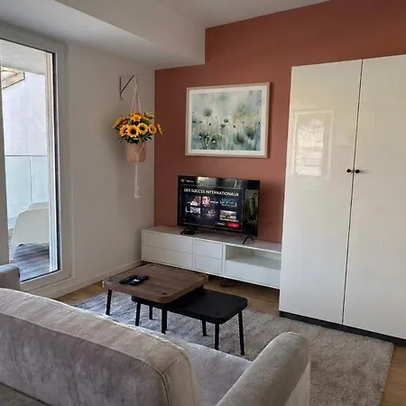 Skyline Terrace Stay- Heart Of